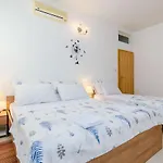 Alba Cavtat