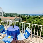 Διαμέρισμα Alba *