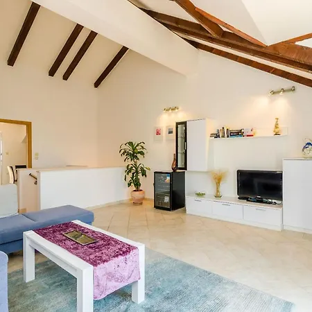 Alba Apartamento *